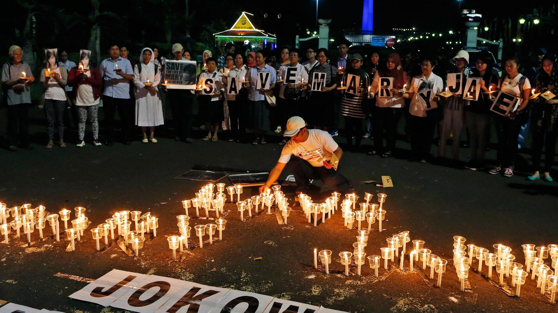 Eine Mahnwache am 27. April in Jakarta gegen die Hinrichtung der Philippinerin Mary Jane.