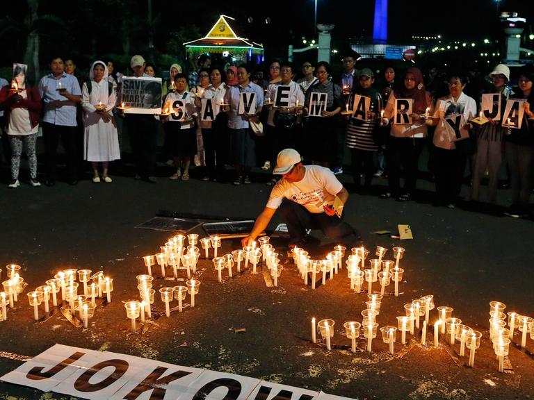 Eine Mahnwache am 27. April in Jakarta gegen die Hinrichtung der Philippinerin Mary Jane.