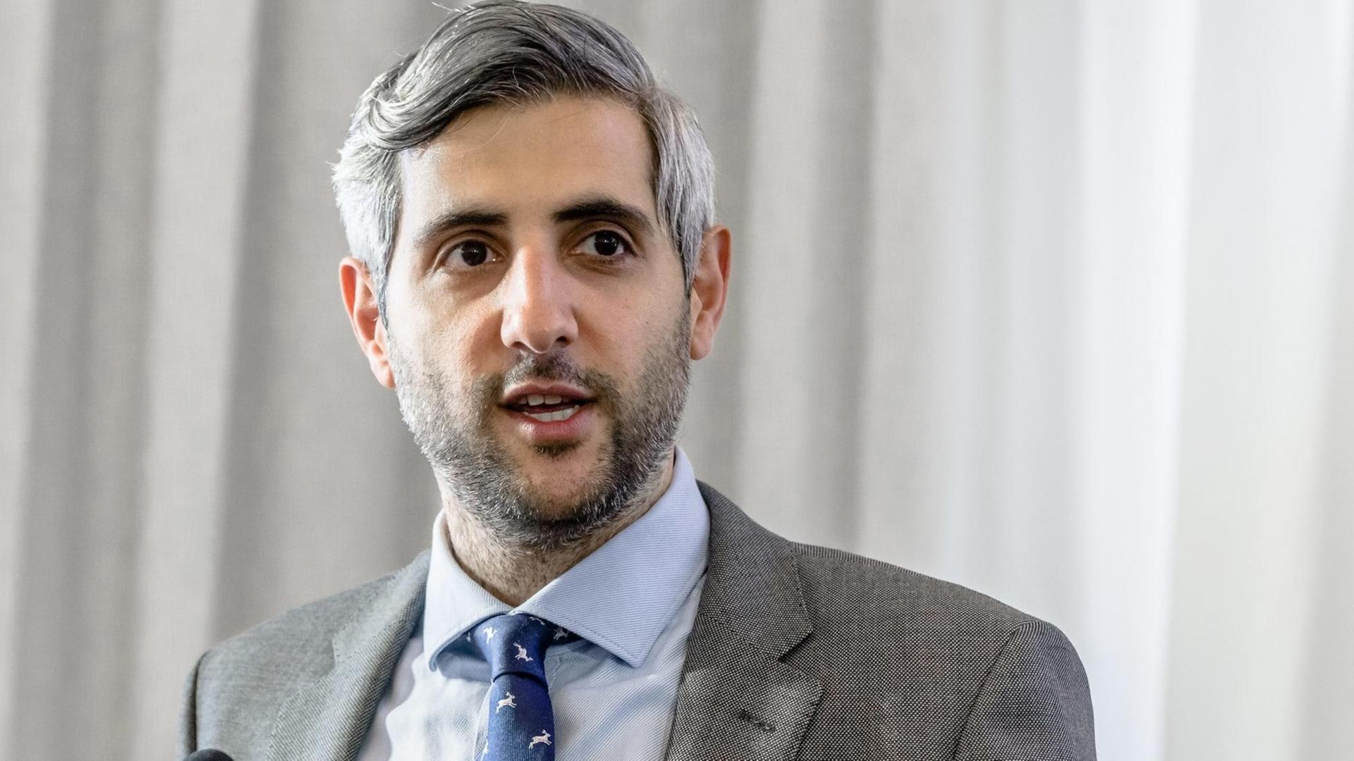 Michel Abdollahi Michel Abdollahi