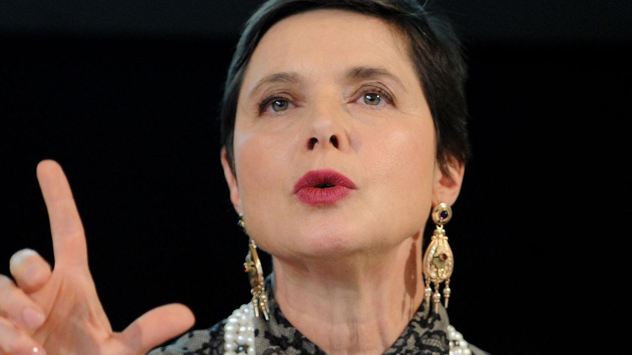 Die italienische Schauspielerin Isabella Rossellini präsentiert am 04.10.2013 im Museum für Kunst und Gewerbe in Hamburg einen Bildband über ihre Mutter mit dem Titel «Ingrid Bergman: Ein Leben in Bildern». Die italienische Schauspielerin Isabella Rossellini präsentiert am 04.10.2013 im Museum für Kunst und Gewerbe in Hamburg einen Bildband über ihre Mutter mit dem Titel «Ingrid Bergman: Ein Leben in Bildern».