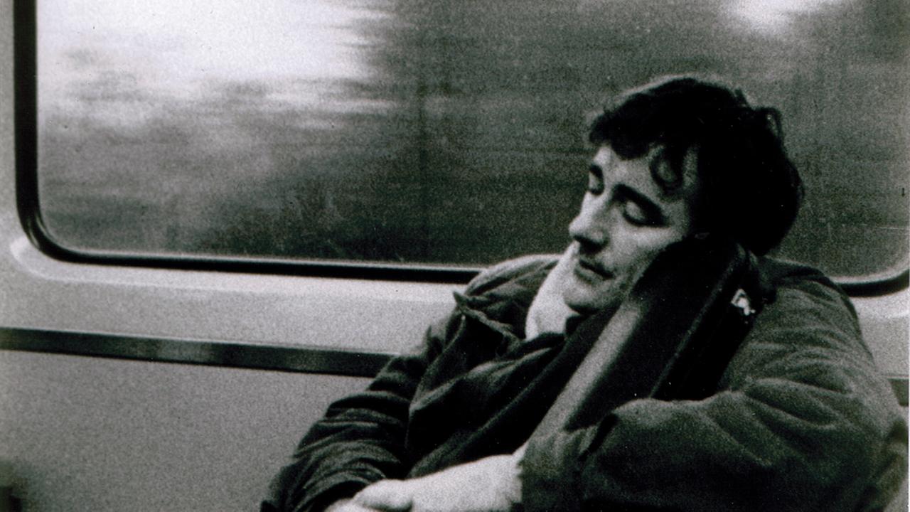 Schlafend im Zug: Fred Frith Schlafend im Zug: Fred Frith
