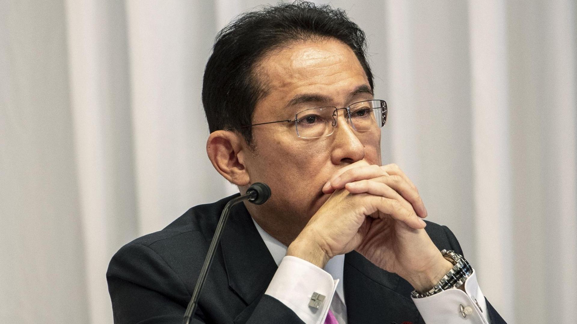 Japan - Ministerpräsident Kishida denkt über Aufrüstung nach