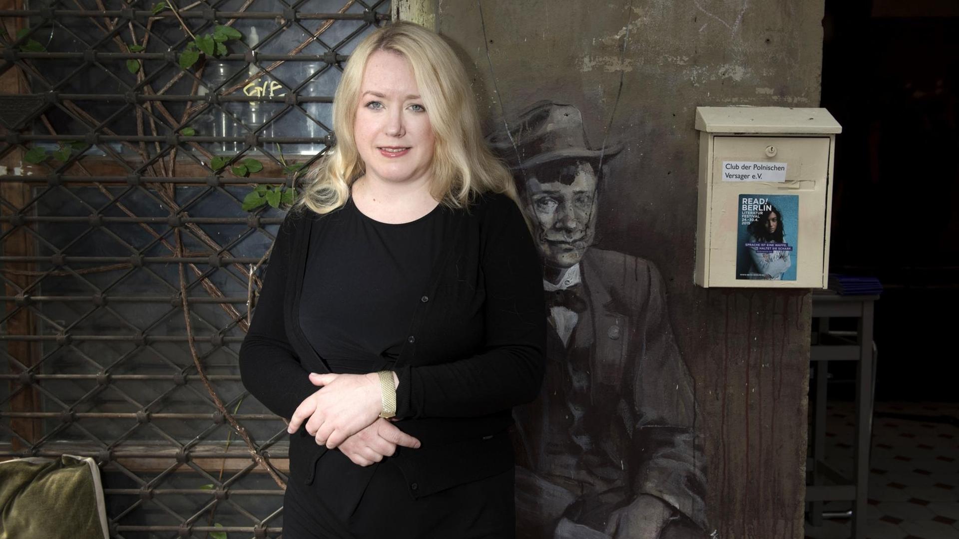 Die Publizistin Liane Bednarz beim Gespräch "speak!berlin - AFD und Wahlkampf" auf dem "READ! BERLIN"-Literatur Festival im Club der polnischen Versager. Die Publizistin Liane Bednarz beim Gespräch "speak!berlin - AFD und Wahlkampf" auf dem "READ! BERLIN"-Literatur Festival im Club der polnischen Versager.