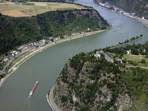 Luftaufnahme der Loreley am Rhein