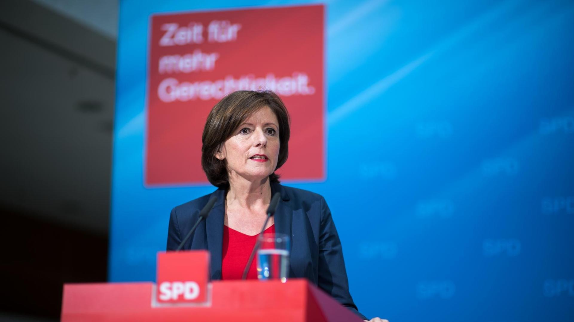 Malu Dreyer (SPD), Ministerpräsidentin von Rheinland-Pfalz, äußert sich am 03.07.2017 bei einer Pressekonferenz in Berlin zum Wahlprogramm der Unionsparteien.