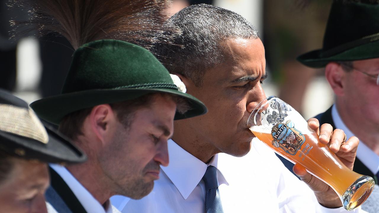 US-Präsident Barack Obama bei einem Bier-Stopp im bayerischen Krün. US-Präsident Barack Obama bei einem Bier-Stopp im bayerischen Krün.