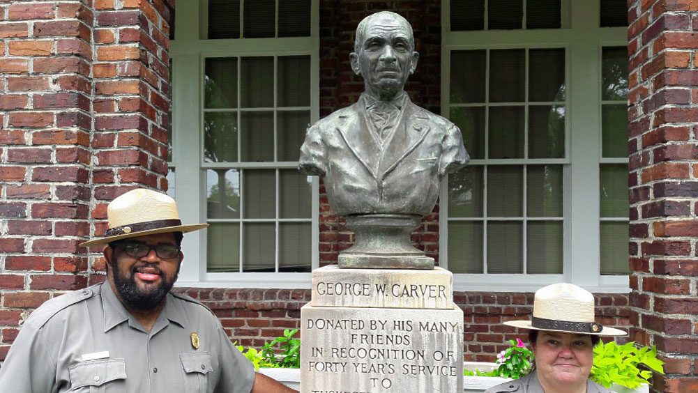 Tuskegee University In Alabama - Als Georg Carver Die Segnungen Der  Erdnusspflanze Entdeckte