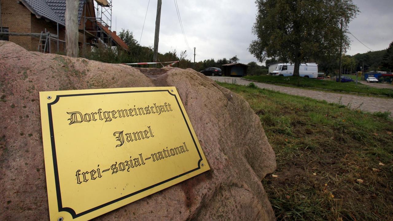 Ein Schild in Jamel Ein Schild in Jamel