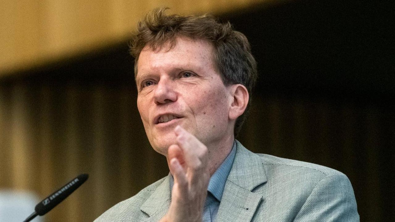 Der Soziologe und Politikwissenschaftler Hartmut Rosa Der Soziologe und Politikwissenschaftler Hartmut Rosa
