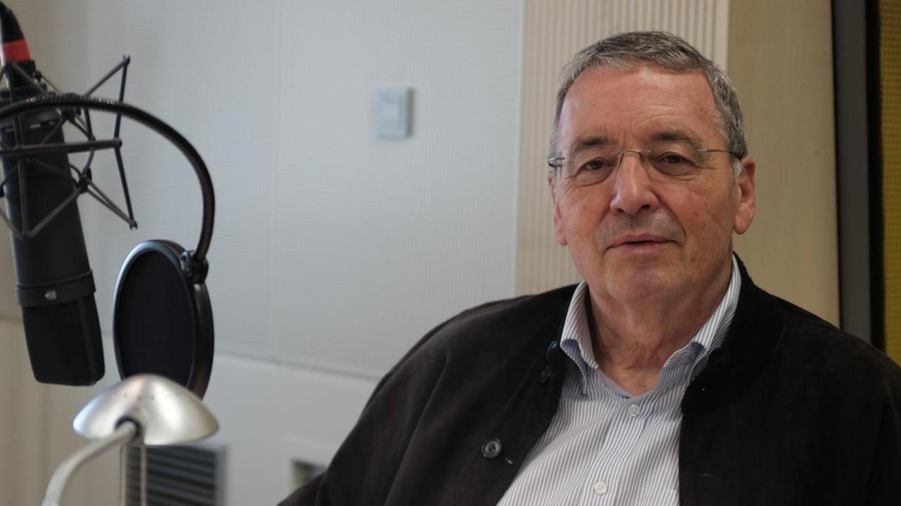 Der Germanist Karl-Heinz Göttert beim "Büchermarkt"-Gespräch im Deutschlandfunk Der Germanist Karl-Heinz Göttert beim "Büchermarkt"-Gespräch im Deutschlandfunk