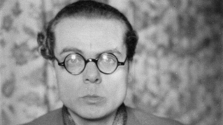 Die Astronomie hat in den Werken Arno Schmidts (1914-1979) eine große Rolle gespielt Die Astronomie hat in den Werken Arno Schmidts (1914-1979) eine große Rolle gespielt