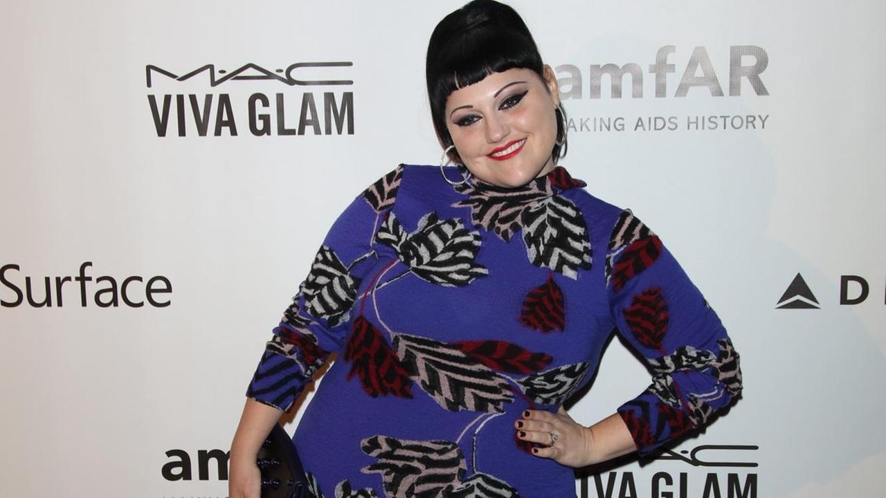 Die Sängerin Beth Ditto bei einem Auftritt in Toronto. Die Sängerin Beth Ditto bei einem Auftritt in Toronto.