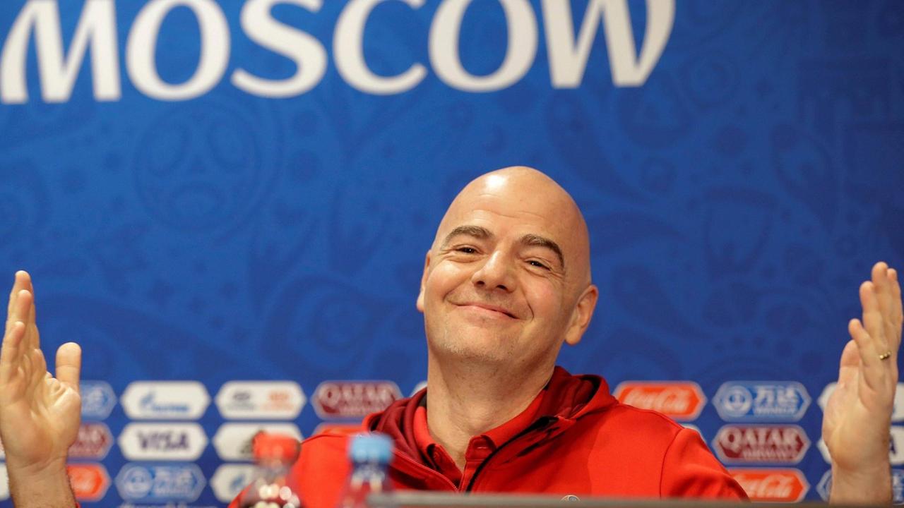 FIFA-Präsident Gianni Infantino bei der WM-Abschluss-Pressekonferenz im Lushniki Stadion in Moskau. FIFA-Präsident Gianni Infantino bei der WM-Abschluss-Pressekonferenz im Lushniki Stadion in Moskau.
