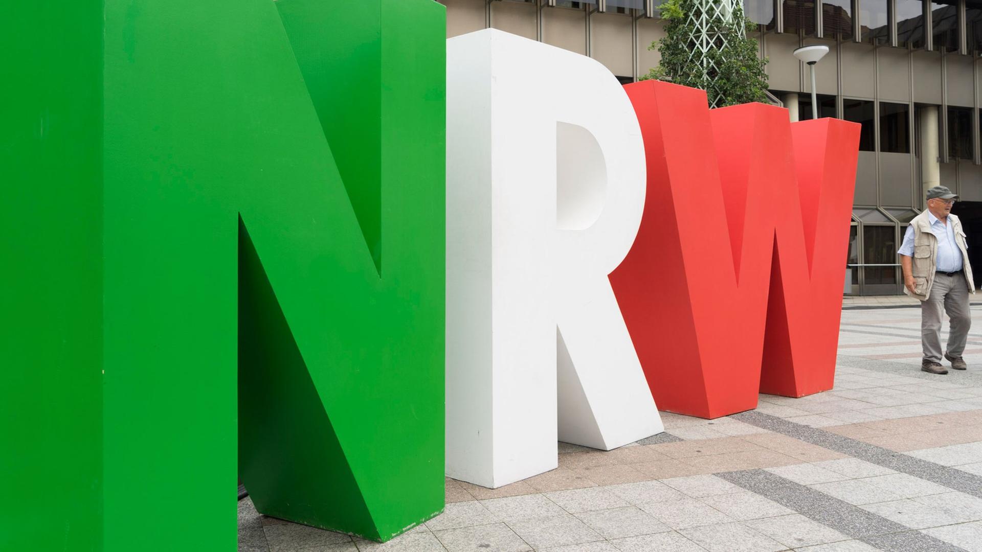 Riesenbuchstaben NRW
