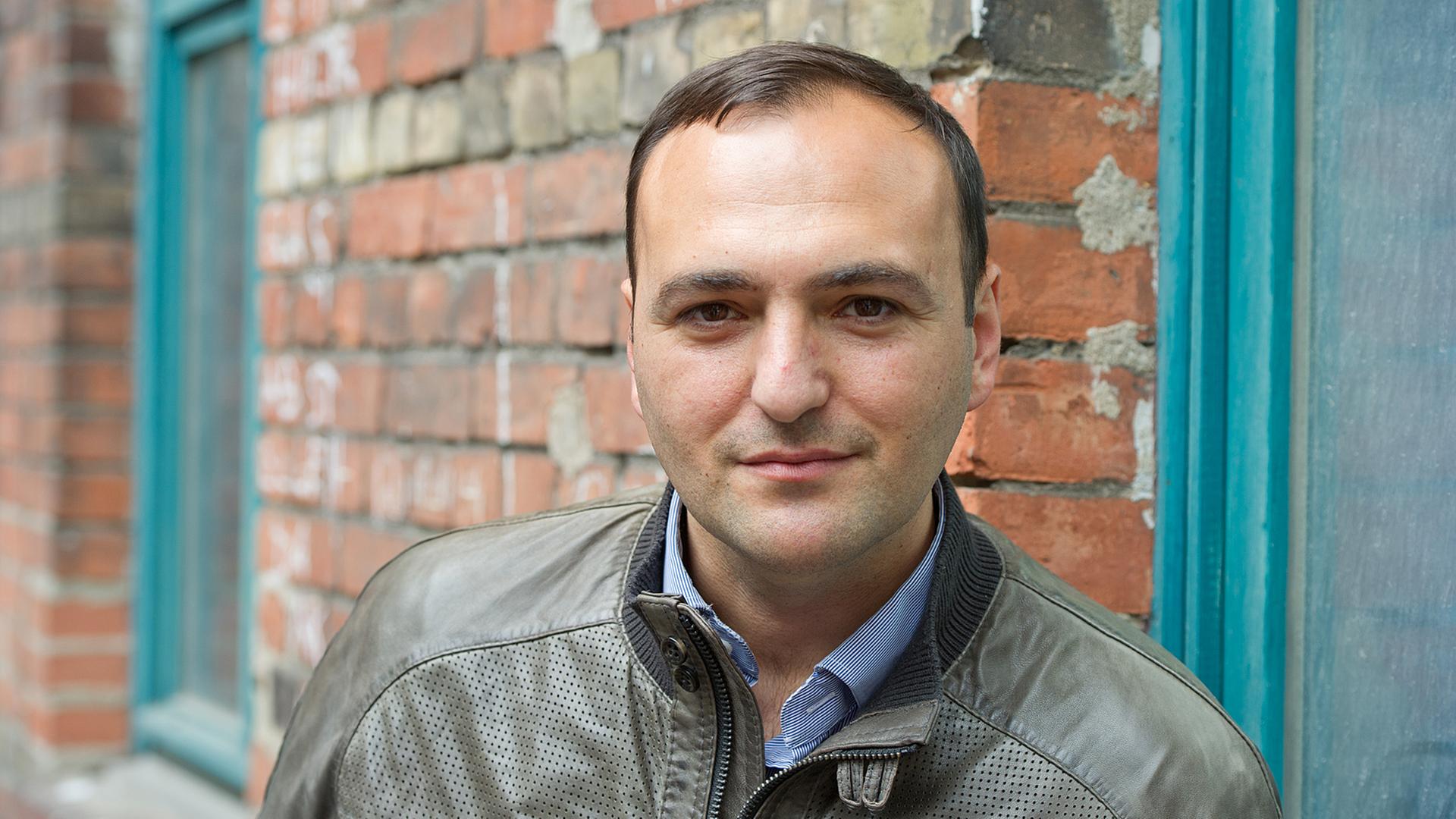 Der Regisseur Nuran David Calis. Der Regisseur Nuran David Calis.