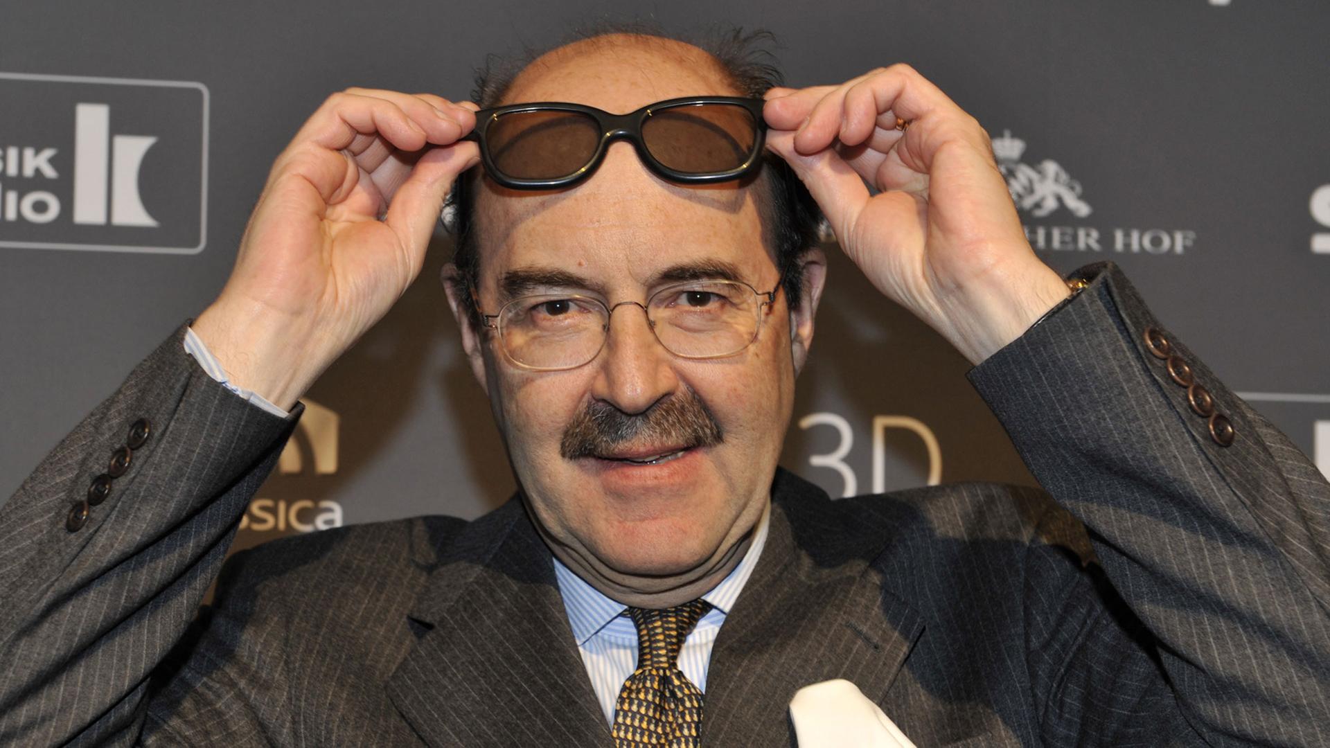 Fritz von Thurn und Taxis kommt am Mittwoch (23.02.2011) zur Sky - 3D-Premiere der Oper "Lucrezia Borgia" in München (Oberbayern). Fritz von Thurn und Taxis kommt am Mittwoch (23.02.2011) zur Sky - 3D-Premiere der Oper "Lucrezia Borgia" in München (Oberbayern).