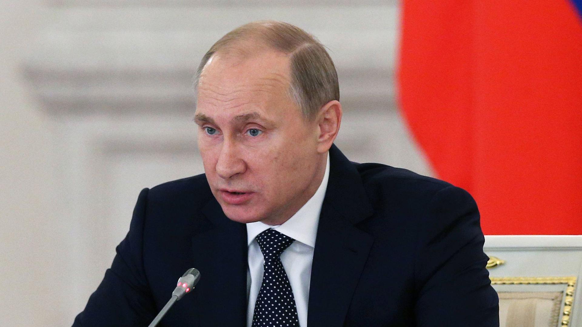 Der russische Präsident Wladimir Putin im Kreml. Der russische Präsident Wladimir Putin im Kreml.