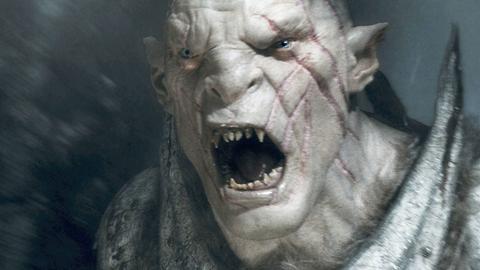 Filmszene aus "Hobbit - Die Schlacht der fünf Heere": ein Ork brüllt