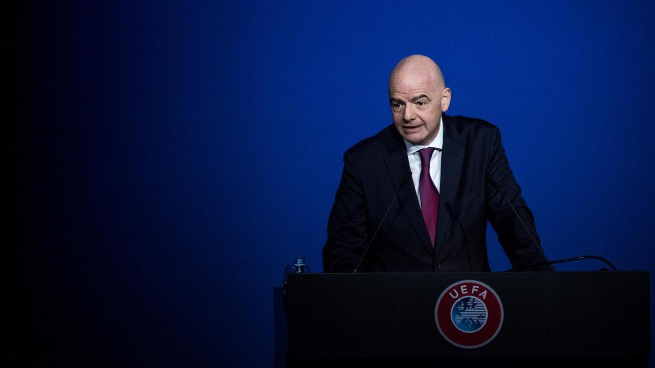 FIFA-President Gianni Infantino hätl beim 44. UEFA-Kongress in Amsterdam eine Rede FIFA-President Gianni Infantino hätl beim 44. UEFA-Kongress in Amsterdam eine Rede