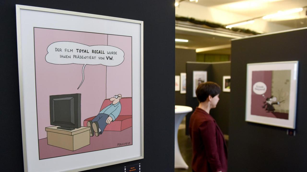 Ein Cartoon von Martin Perscheid, der sich mit dem VW-Skandal beschäftigt, aufgenommen bei der Vorbesichtigung der Ausstellung "Ganz großes Kino - Cartoons zum Film" in der Caricatura in Kassel (Hessen). Ein Cartoon von Martin Perscheid, der sich mit dem VW-Skandal beschäftigt, aufgenommen bei der Vorbesichtigung der Ausstellung "Ganz großes Kino - Cartoons zum Film" in der Caricatura in Kassel (Hessen).
