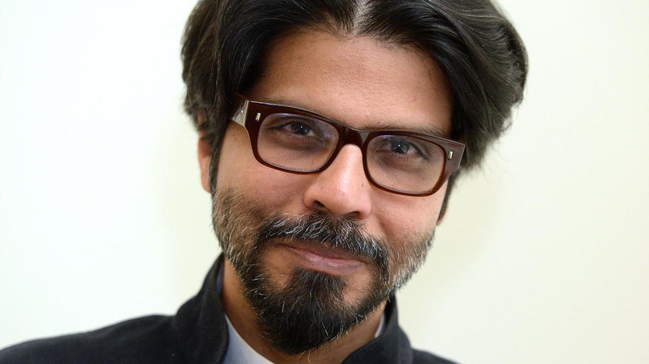 Porträt des indischen Publizisten Pankaj Mishra. Porträt des indischen Publizisten Pankaj Mishra.