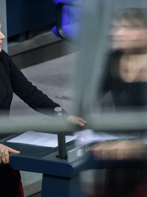 Anke Domscheit-Berg bei einer Rede im Deutschen Bundestag.