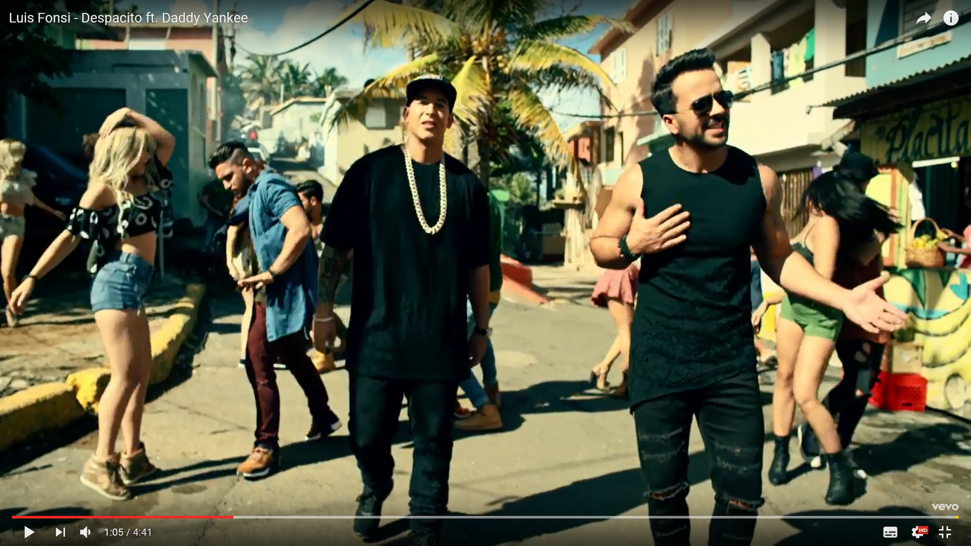 Ein Screenshot aus dem Video zu Despacito von Luis Fonsi und Daddy Yankee (Bild: Despacito / Luis Fonsi & Daddy Yankee / YouTube)