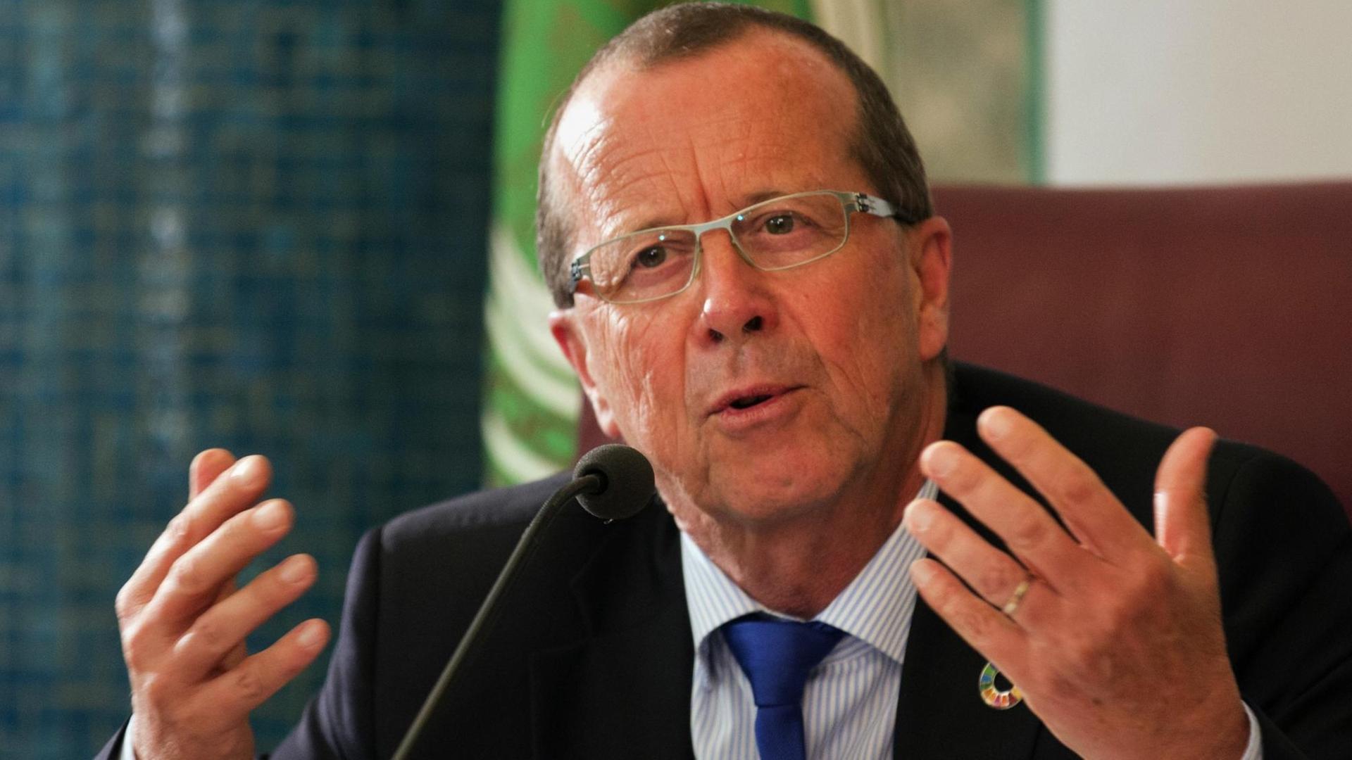 U.N. envoy for Libya Martin Kobler speaks during a press conference following a meeting on Libya at the Arab League headquarters, in Cairo, Egypt, Saturday, March 18, 2017. (AP Photo/Amr Nabil) | U.N. envoy for Libya Martin Kobler speaks during a press conference following a meeting on Libya at the Arab League headquarters, in Cairo, Egypt, Saturday, March 18, 2017. (AP Photo/Amr Nabil) |