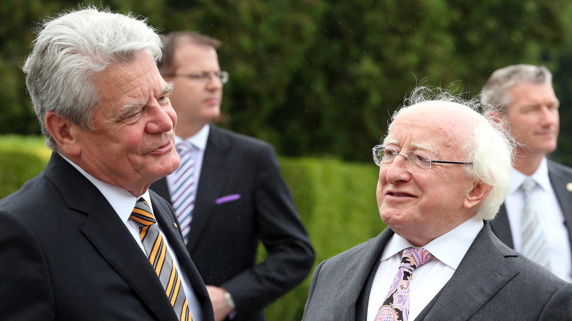 Bundespräsident Joachim Gauck und der irische Präsident Michael Higgins. Bundespräsident Joachim Gauck und der irische Präsident Michael Higgins.
