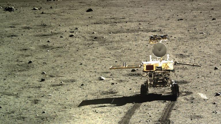 Der Rover Yutu-2 ("Jadekaninchen") der Mission Chang'e 5 Der Rover Yutu-2 ("Jadekaninchen") der Mission Chang'e 5