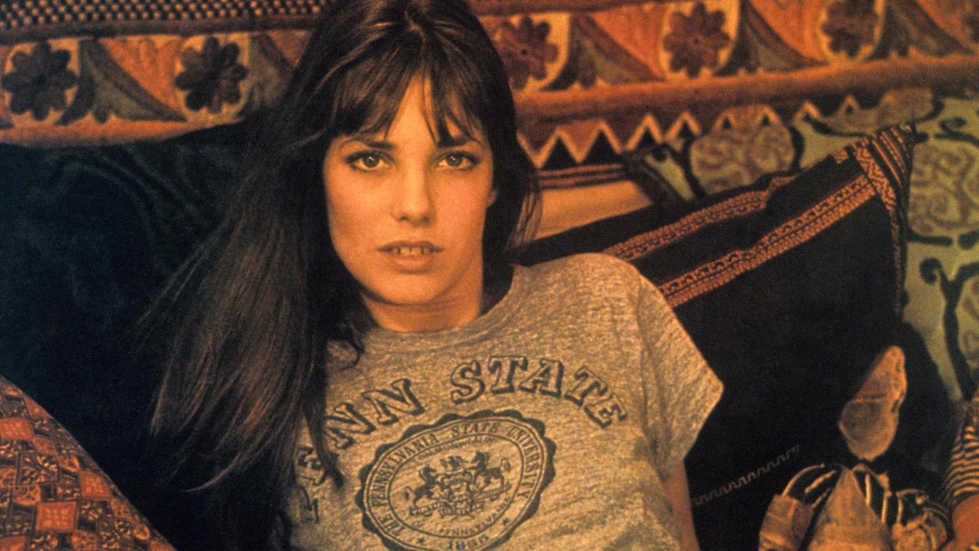 Mit sanften Rehaugen und ihrem unverwechselbaren britischen Akzent eroberte Jane Birkin Ende der 1960er-Jahre die Herzen der Franzosen Mit sanften Rehaugen und ihrem unverwechselbaren britischen Akzent eroberte Jane Birkin Ende der 1960er-Jahre die Herzen der Franzosen