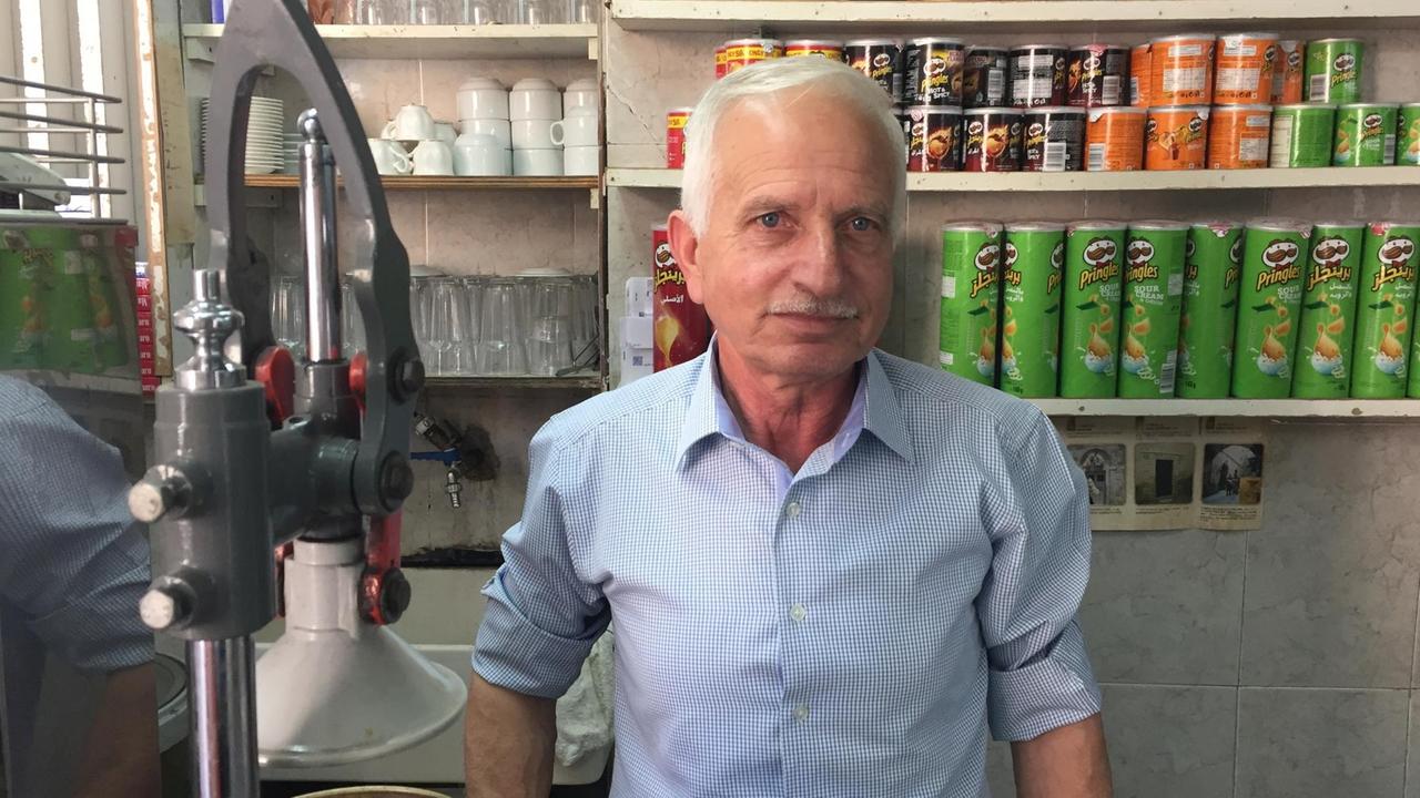 Wallied Abu Alawi in seinem Shop Wallied Abu Alawi in seinem Shop