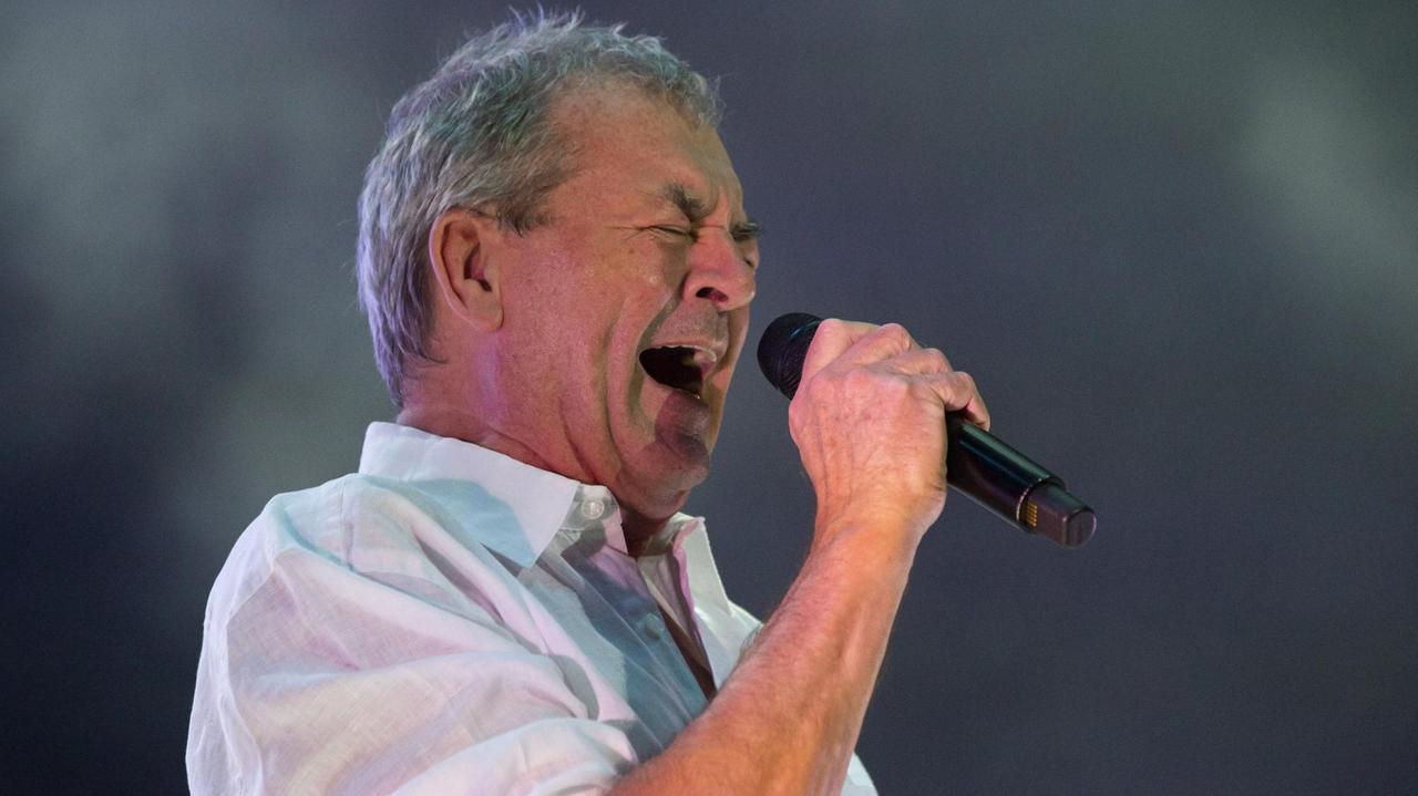 Sänger Ian Gillan bei einem Konzert von Deep Purple im Dezember 2019 in Budapest Sänger Ian Gillan bei einem Konzert von Deep Purple im Dezember 2019 in Budapest