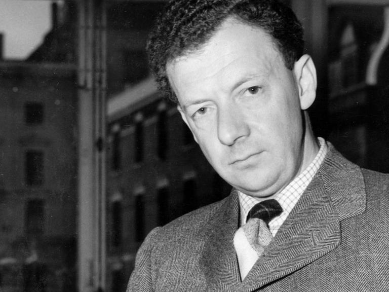 Der britische Komponist Benjamin Britten am 14. April 1953 in London