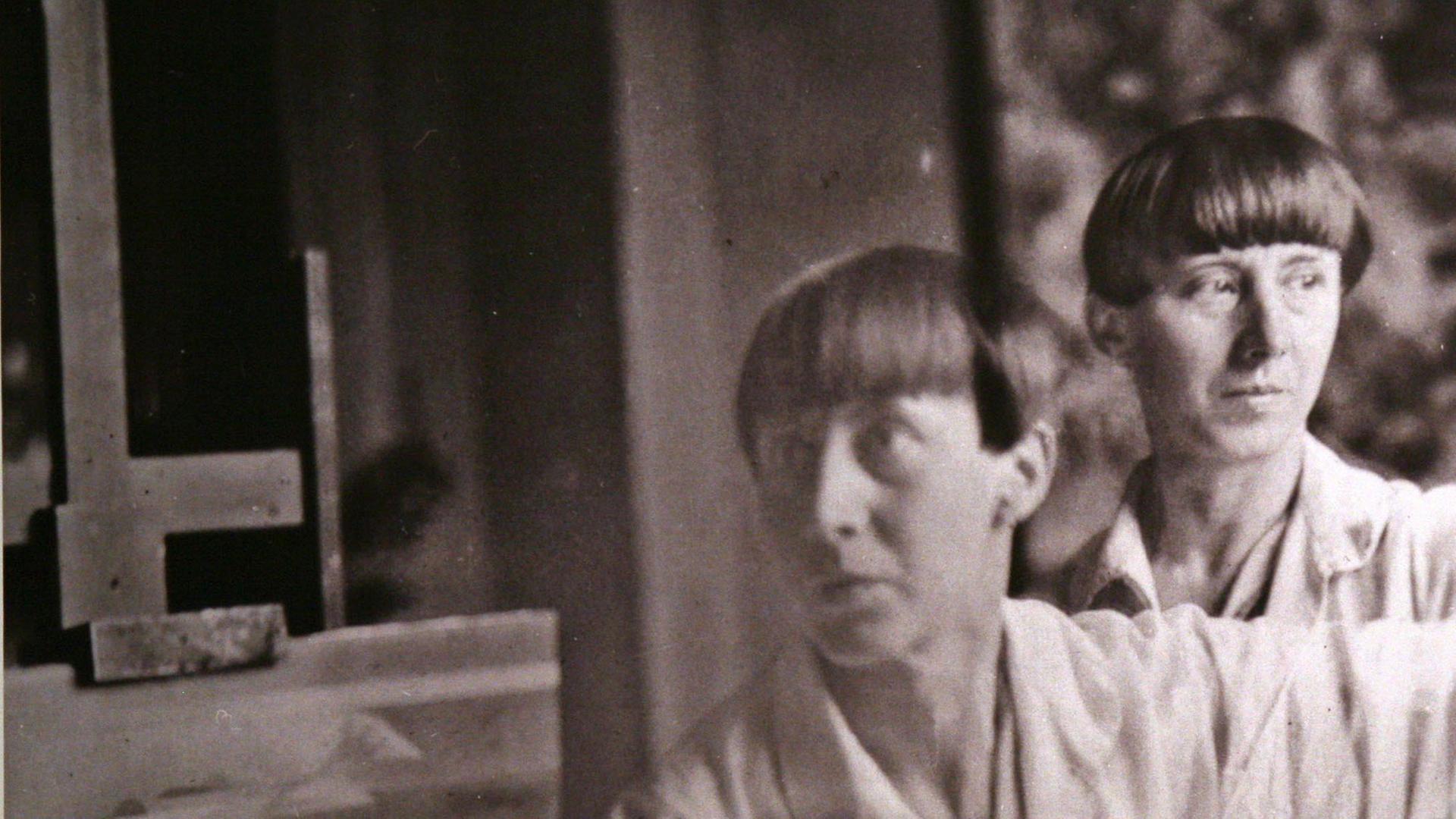Die Dada- Künstlerin Hannah Höch in einer Doppelbelichtung um 1930 Die Dada- Künstlerin Hannah Höch in einer Doppelbelichtung um 1930