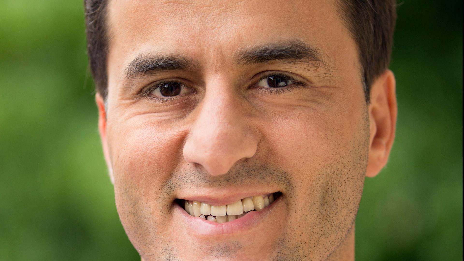 Aslan Basibüyük ist Enkel eine türkischen Einwanderers und AfD-Mitglied. Aslan Basibüyük ist Enkel eine türkischen Einwanderers und AfD-Mitglied.