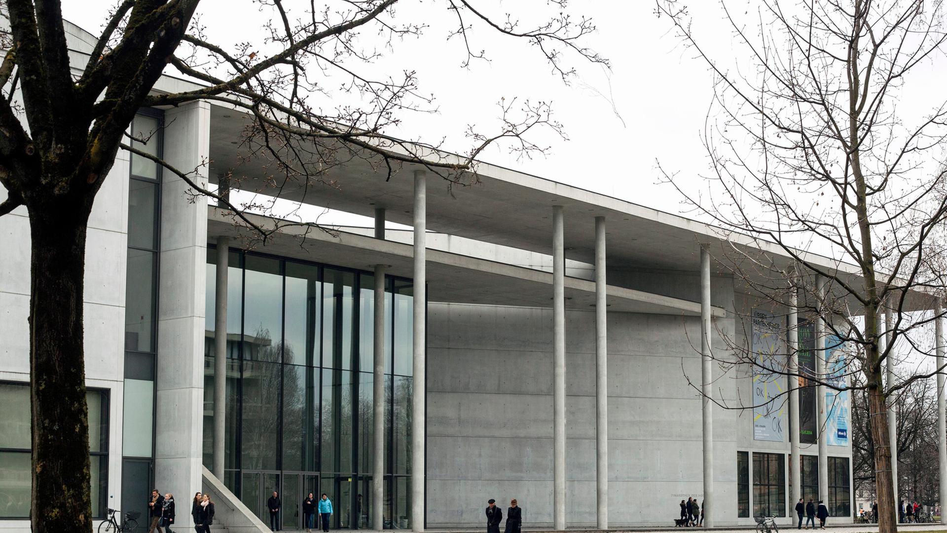 Außenansicht der Pinakothek der Moderne in München. Außenansicht der Pinakothek der Moderne in München.