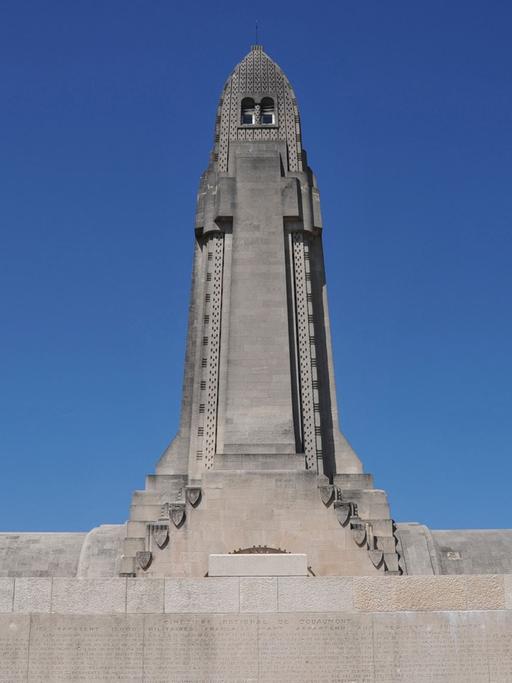 Die Gedenkstätte in Verdun-Douaumont
