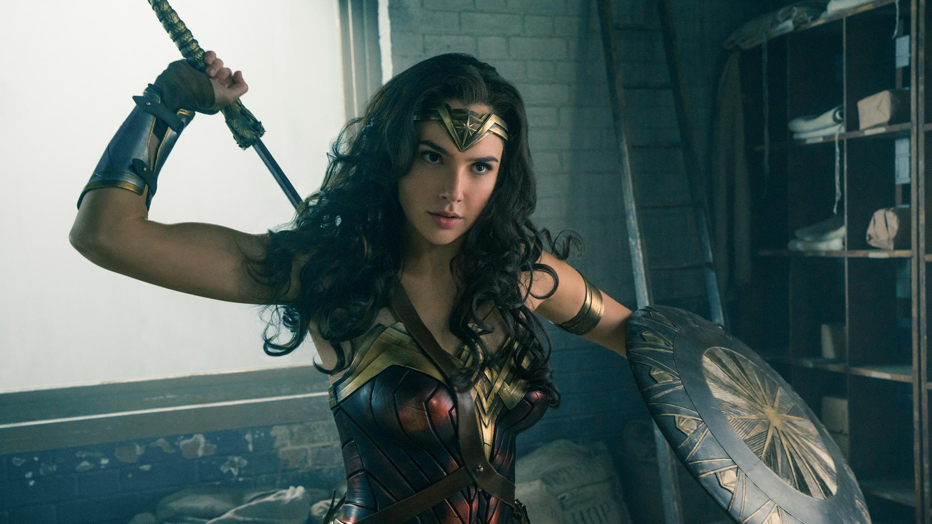 Szene aus "Wonder Woman" mit Gal Gadot in der Titelrolle Szene aus "Wonder Woman" mit Gal Gadot in der Titelrolle