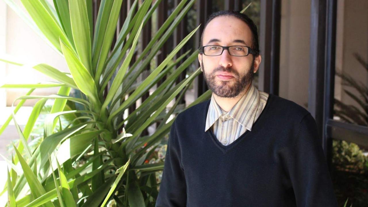 Porträt des Autors Ali Ghandour, islamischer Theologe und Publizist. Porträt des Autors Ali Ghandour, islamischer Theologe und Publizist.