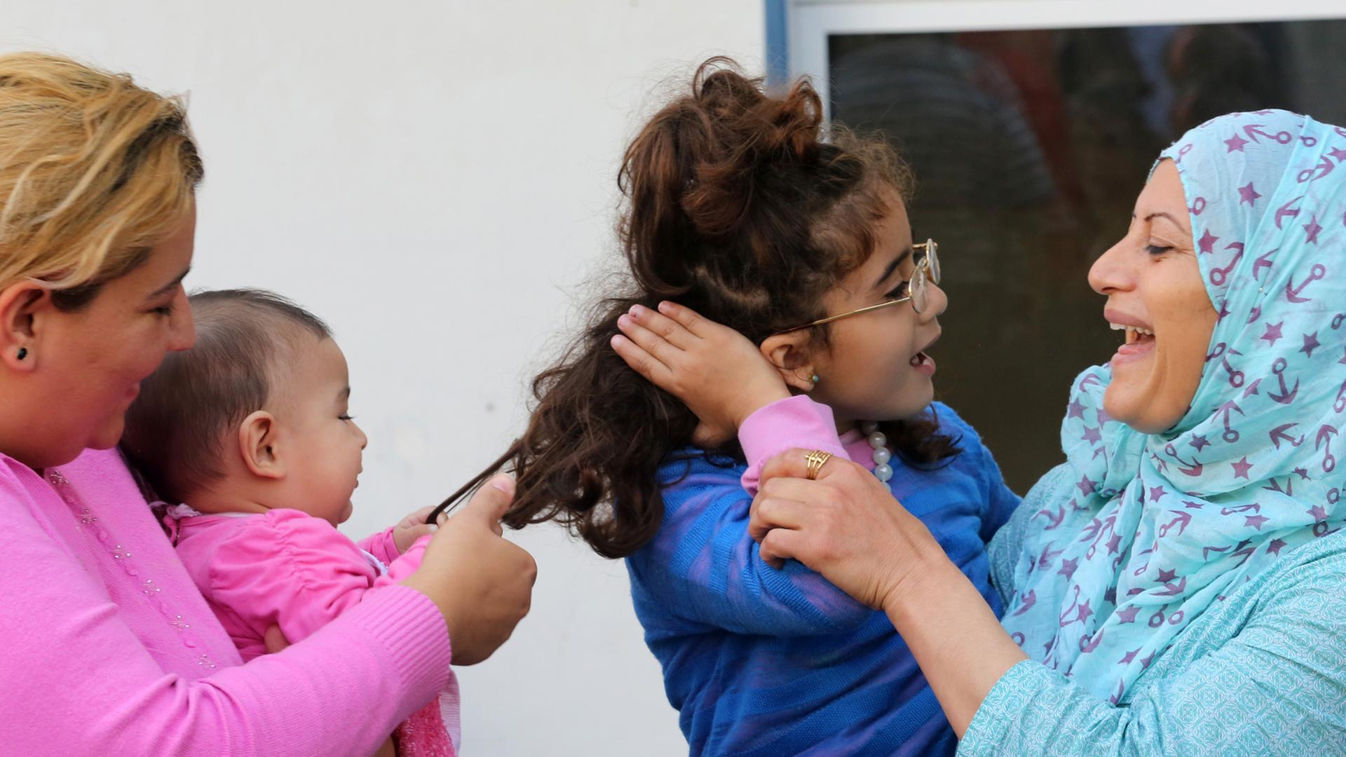 Alltag im Flüchtlingsheim Essen im Herbst 2014 Alltag im Flüchtlingsheim Essen im Herbst 2014