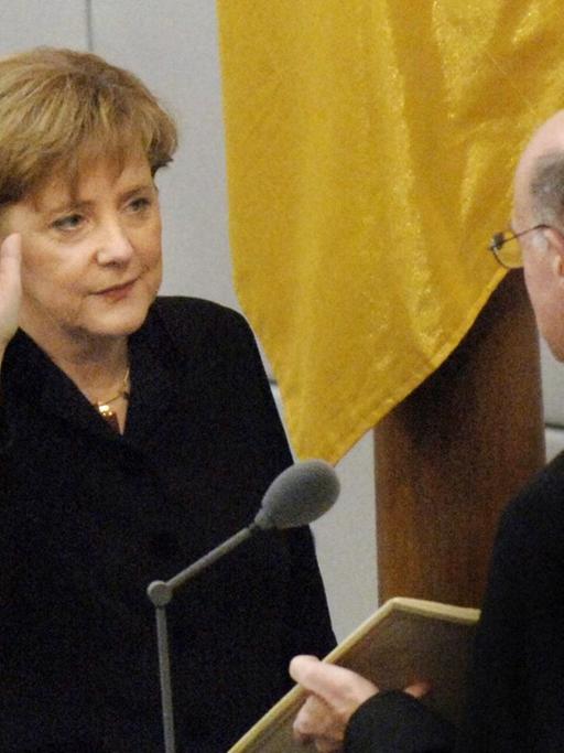 16 Jahre Merkel - Ihre Bilanz! | Deutschlandfunkkultur.de