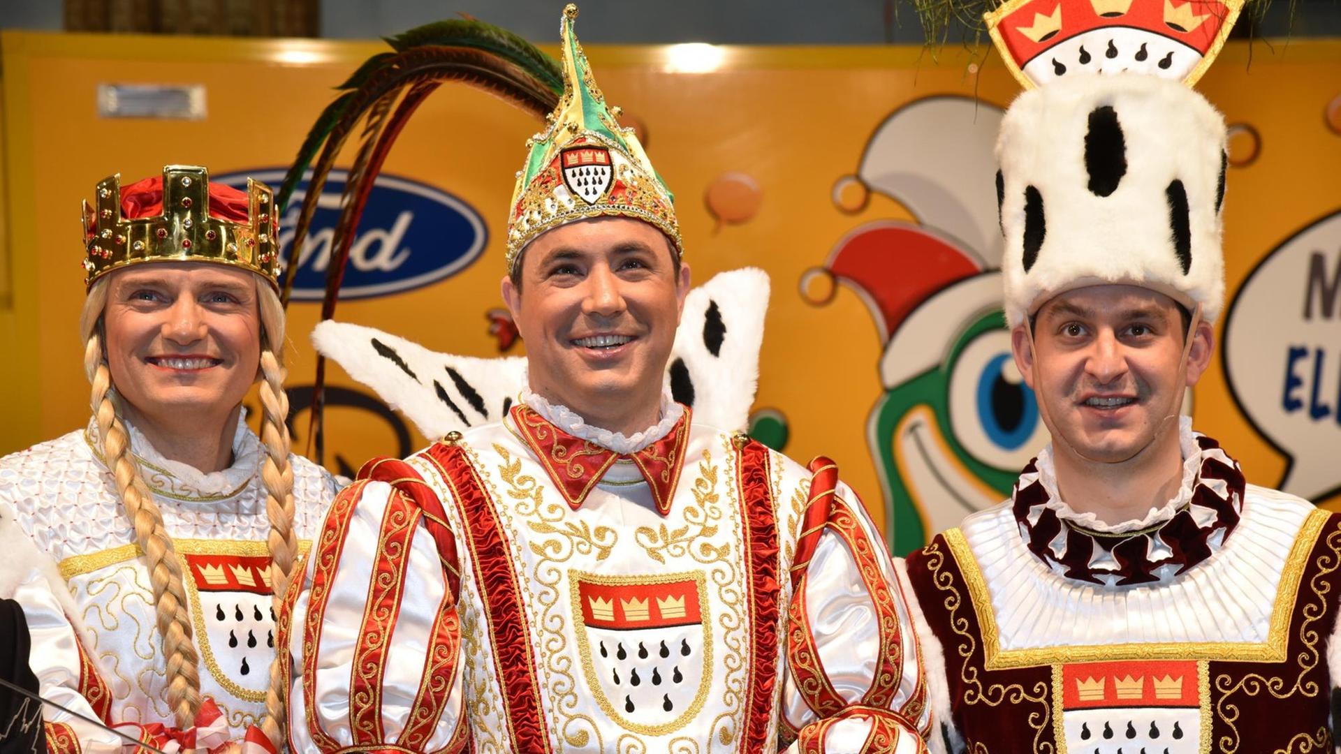 23.01.2019, Köln: Das Kölner Karneval Dreigestirn 2019 Jungfrau Catharina (Michael Everwand) Prinz Marc I. (Marc Michelske) und Bauer Markus (Markus Meyer) 23.01.2019, Köln: Das Kölner Karneval Dreigestirn 2019 Jungfrau Catharina (Michael Everwand) Prinz Marc I. (Marc Michelske) und Bauer Markus (Markus Meyer)