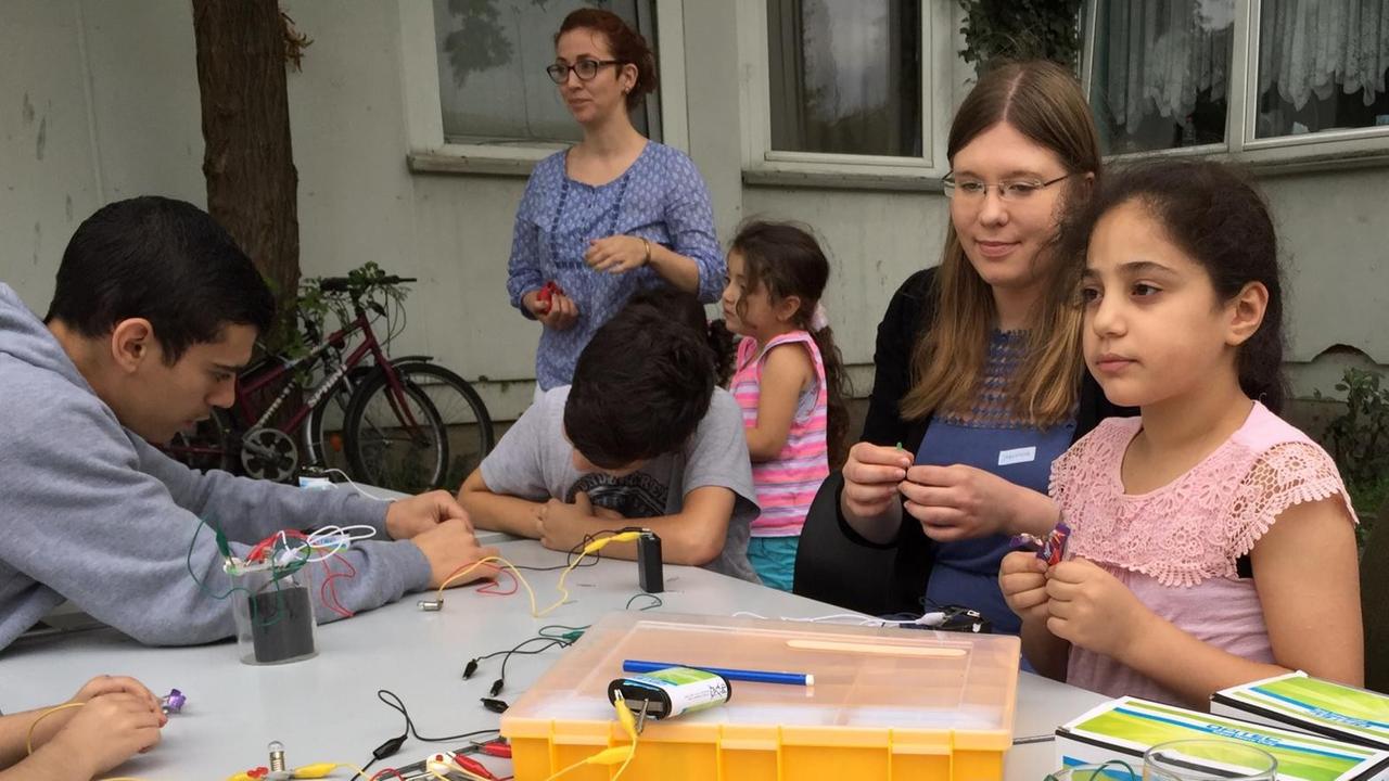 Bei dem Projekt beteiligen sich sowohl Vorschulkinder wie auch Jugendliche Bei dem Projekt beteiligen sich sowohl Vorschulkinder wie auch Jugendliche