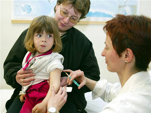 Eine Masernimpfung bei einer Zweijährigen