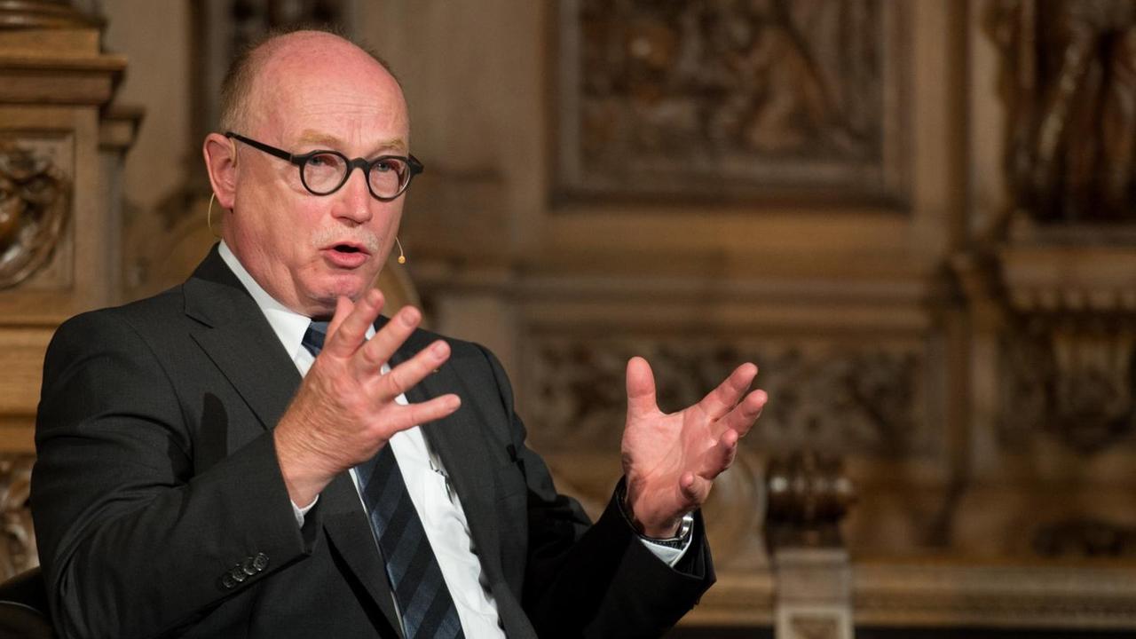 Martin Stratmann, Präsident der Max-Planck-Gesellschaft, spricht am 07.09.2017 im Rathaus in Hamburg während der Feierlichkeiten zur Verleihung des Körber-Preises an den Physiker Danzmann. Martin Stratmann, Präsident der Max-Planck-Gesellschaft, spricht am 07.09.2017 im Rathaus in Hamburg während der Feierlichkeiten zur Verleihung des Körber-Preises an den Physiker Danzmann.