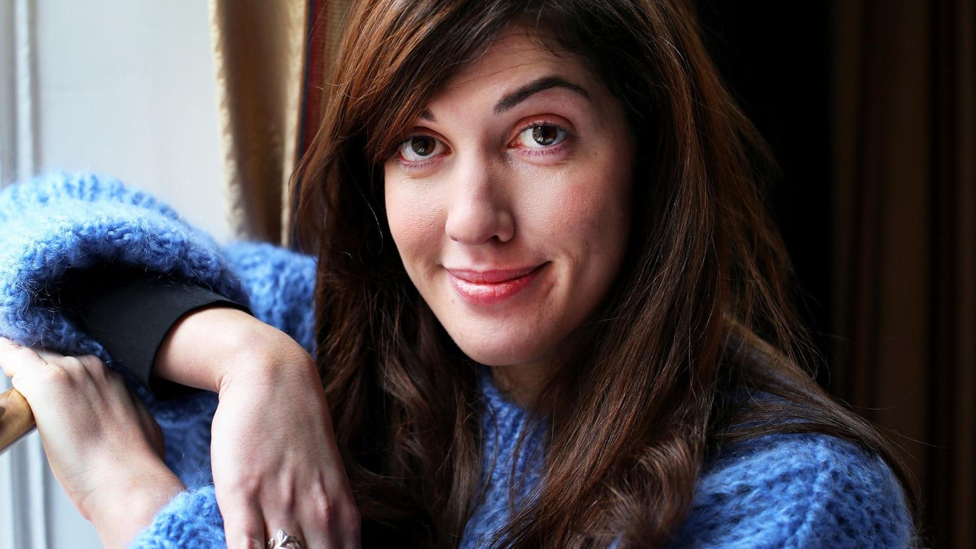 Nicole Flattery "Zeig ihnen, wie man Spaß hat" Der feuchte Geruch