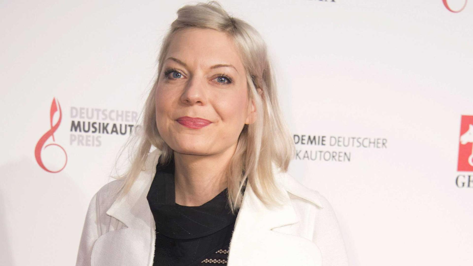 Die Künstlerin Brigitta Muntendorf bei der 9. Verleihung des Deutschen Musikautorenpreises 2017 im Hotel Ritz Carlton in Berlin.