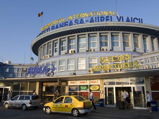 Der Flughafen Băneasa vor dem rumänischen Bukarest