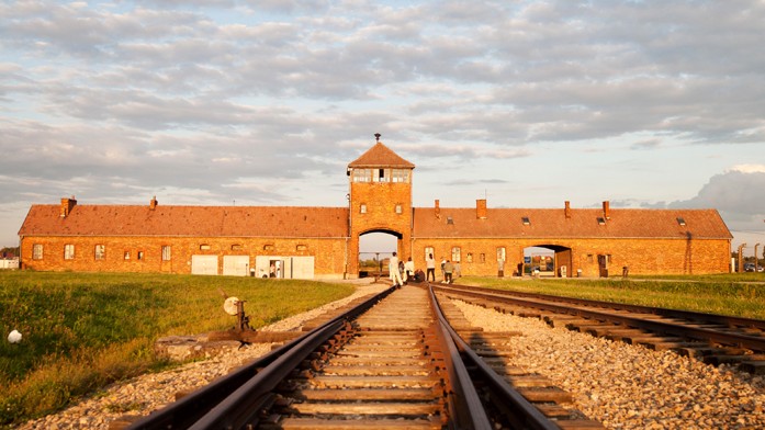 Themenschwerpunkt - Die Befreiung von Auschwitz vor 70 Jahren ...